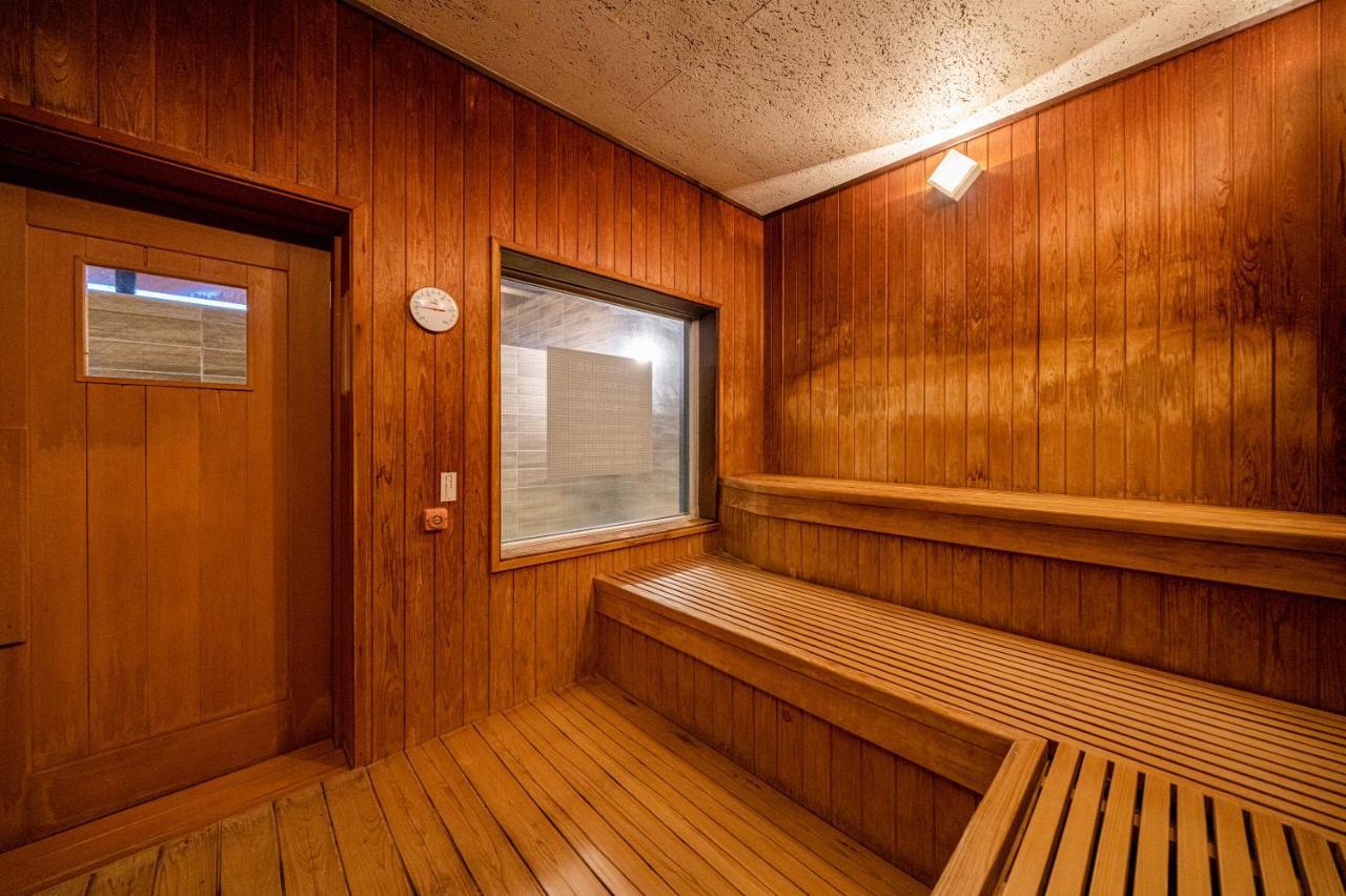 Отель Ooedo Onsen Monogatari Premium Saikaibashi Сасебо Экстерьер фото