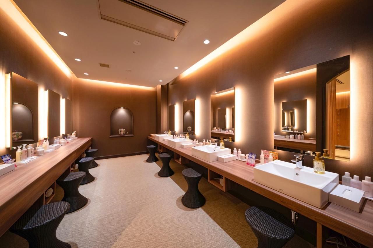 Отель Ooedo Onsen Monogatari Premium Saikaibashi Сасебо Экстерьер фото